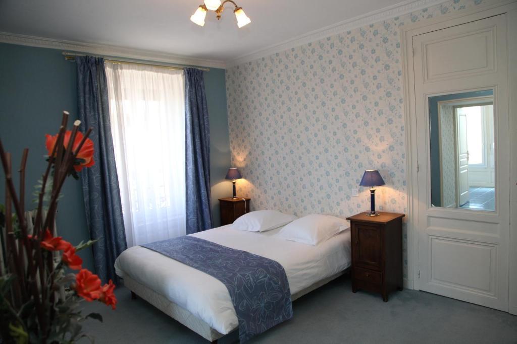 The Originals Boutique, Hotel Terminus, Bourg-En-Bresse Gare Bilik gambar