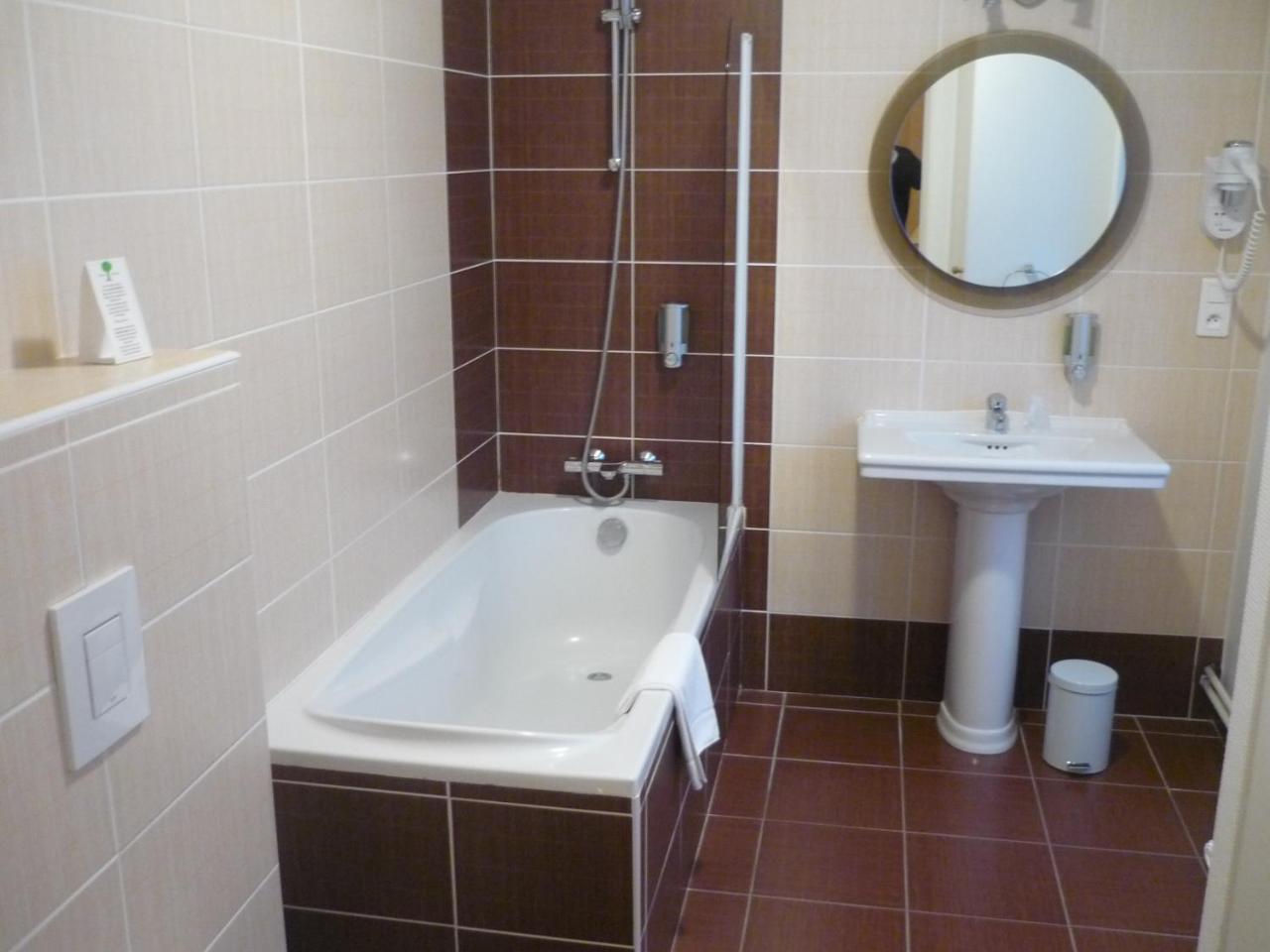 The Originals Boutique, Hotel Terminus, Bourg-En-Bresse Gare Luaran gambar